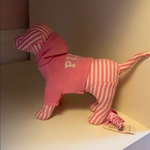 VS Pink Dog